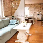 2 Bedroom Stunning Home In Otterup Otterup