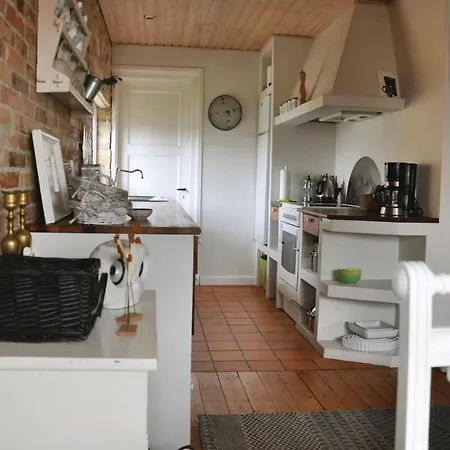 度假居 2 Bedroom Stunning In *