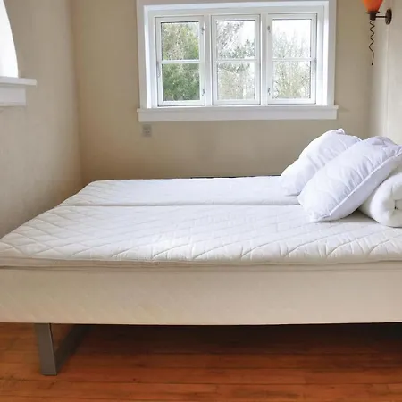 2 Bedroom Stunning Home In Otterup * Otterup